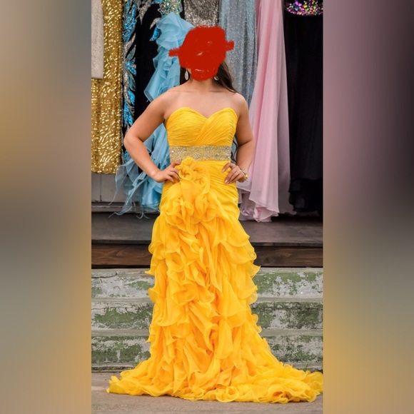 Mac Duggal Couture Formal gown, yellow/gold, size 6 - Picture 1 of 5